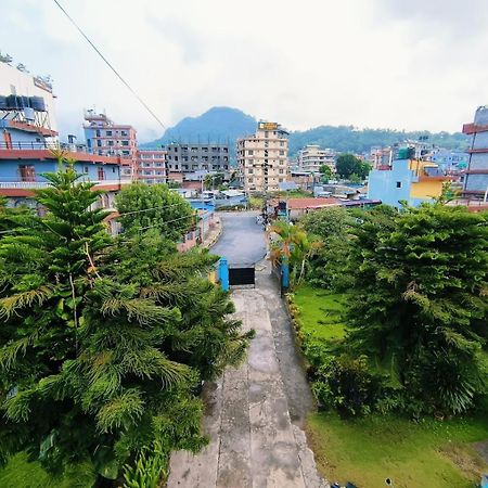 Hotel Deep Oasis Pokhara Exterior photo